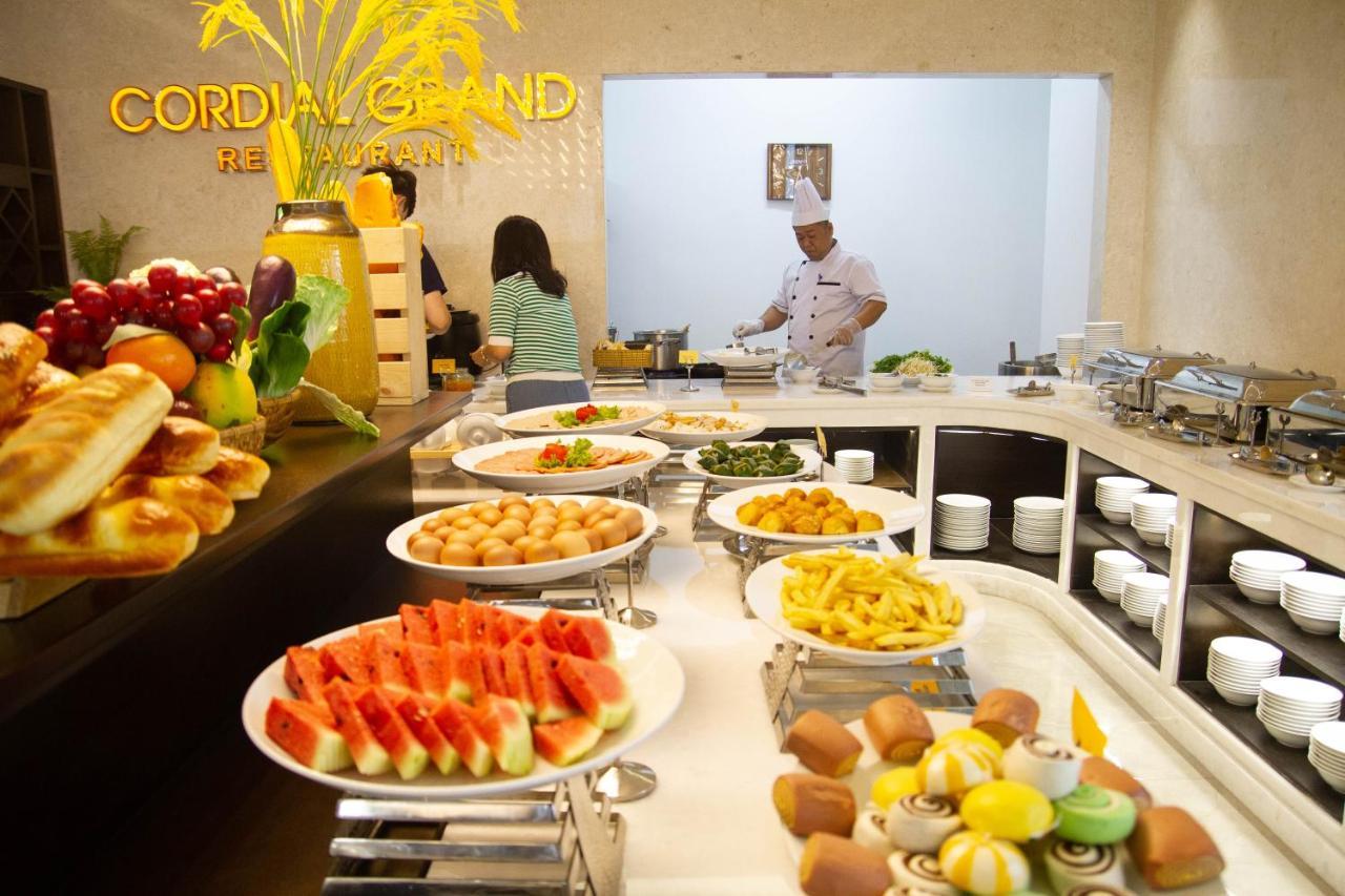 Cordial Grand Hotel Da Nang Beach - Infinity Rooftop Pool Εξωτερικό φωτογραφία